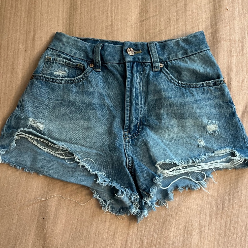 Short shorts